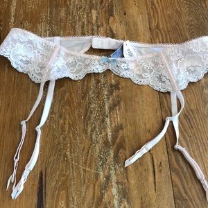 Victoria’s Secret Garter Belt